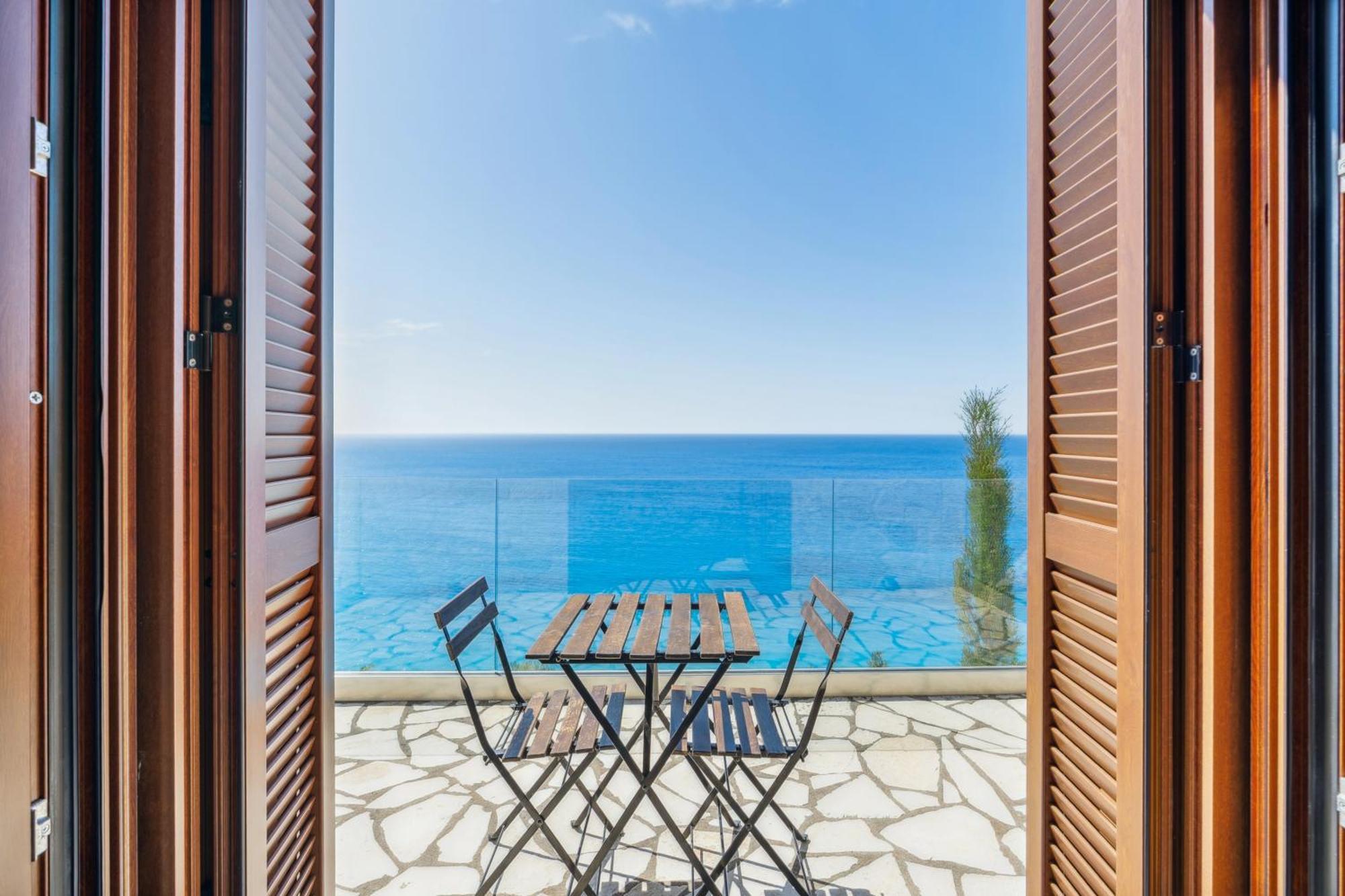 Milos Paradise Luxury Villas Agios Nikitas Exterior photo